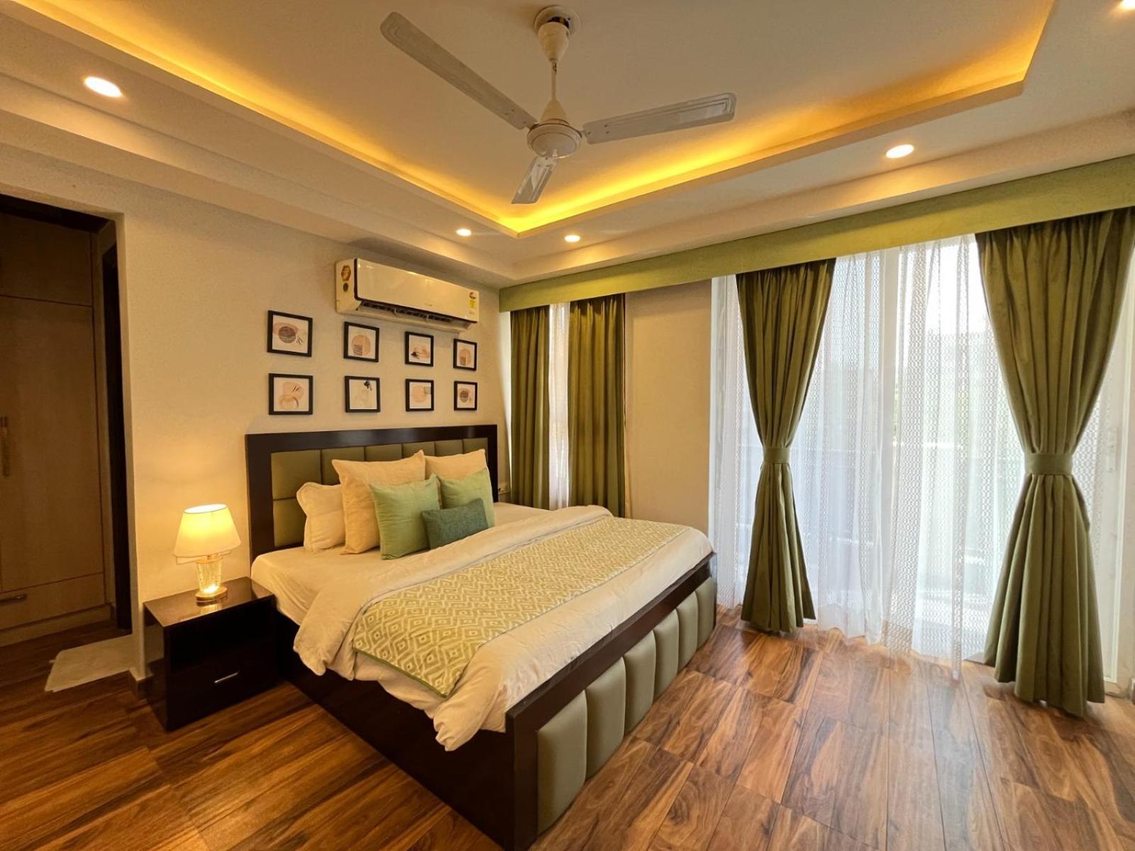 Bedchambers Medicity Serviced Apartments In Gurgaon Buitenkant foto